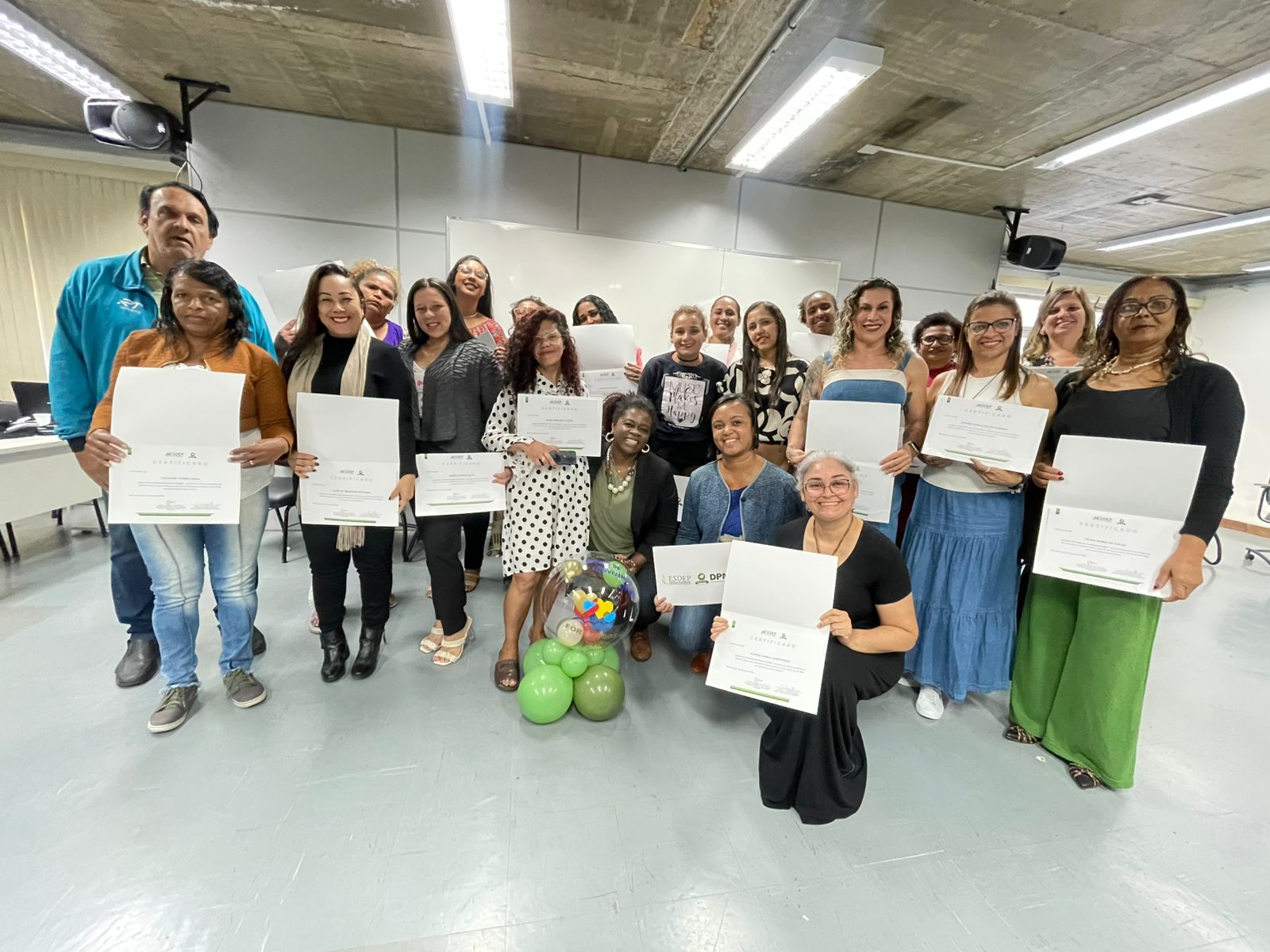 Defensoria Pública promove formatura da quinta turma da Escola de Convivência Familiar. Inscrições estão abertas para a próxima formação