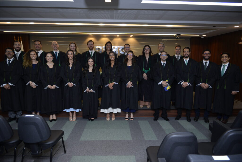 Defensoria Pública de Minas Gerais realiza cerimônia de encerramento do Curso Oficial de Preparação à Carreira – IX Concurso